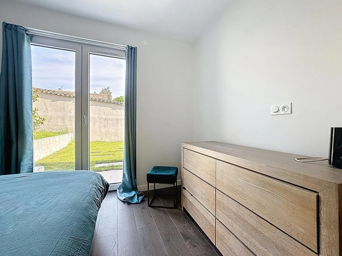 La Pool - Suite Parentale Piscine Privee Genay  0*, Genay (Rhone) France